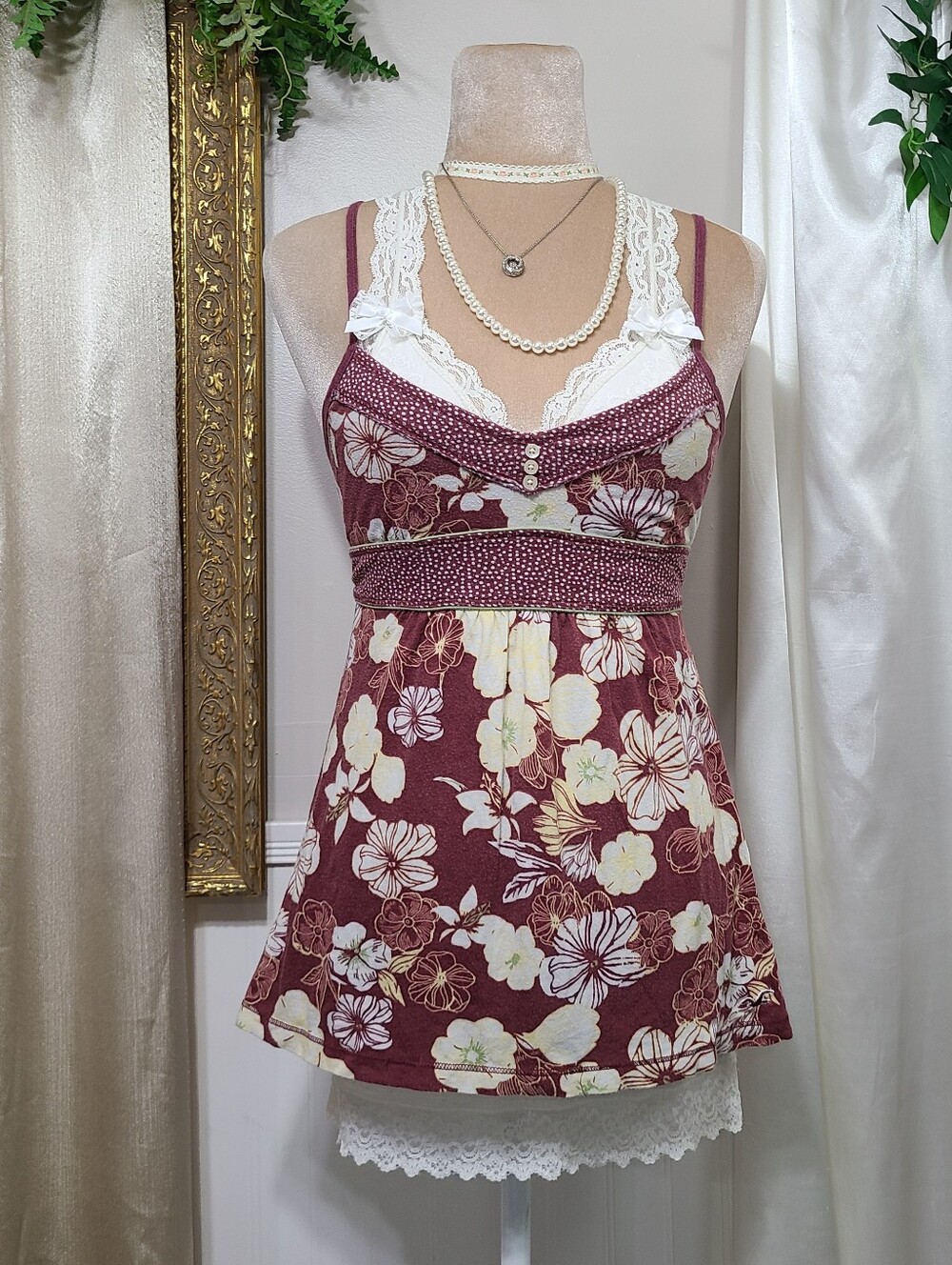 ♡ Y2K ♡ Rare Hollister Burgundy Tropical Floral Babydoll Tie Back Summer Top